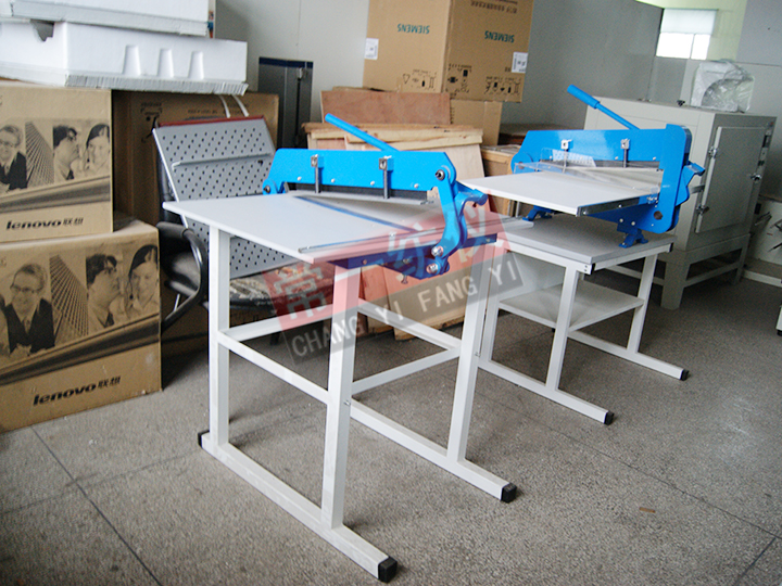 ZO-50J花边样品裁切机（简易型）